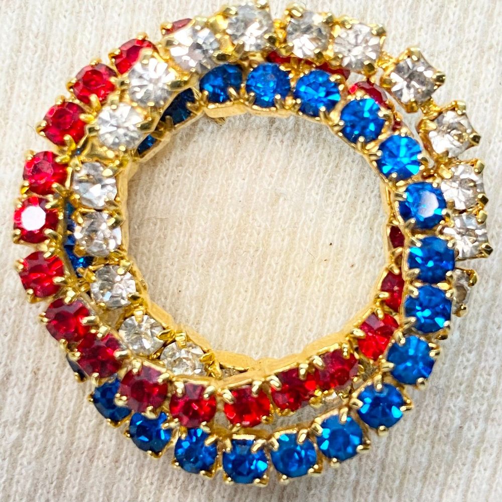💎Spiral Circle Brooch Red White Blue Rhinestone Strands On Gold Tone Metal